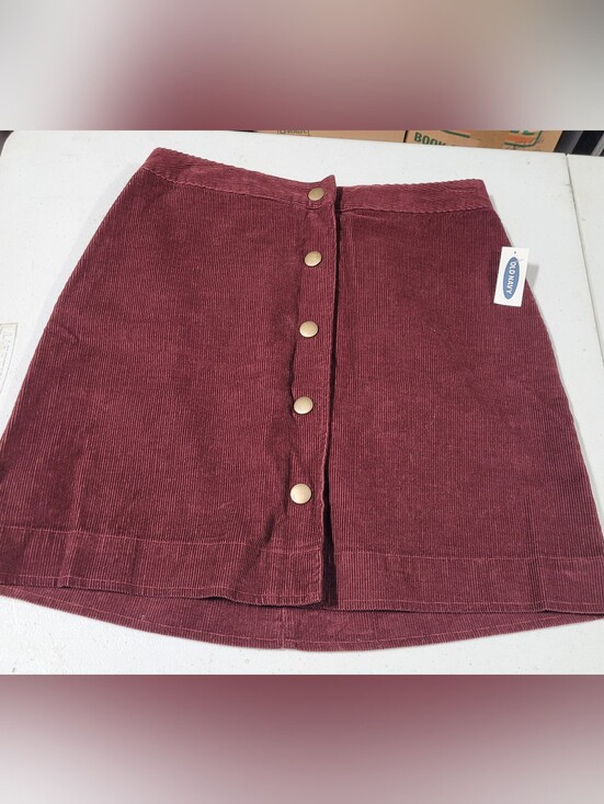 Old Navy Dresses & Skirts - Women’s Burgundy Corduroy Button-Front Skirt